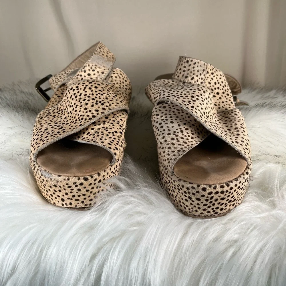 Leopard Print Platform Sandals with Faux Fur